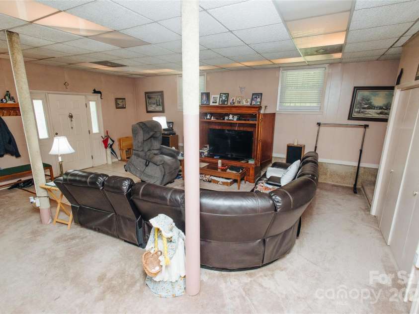 773 Peppers Creek Road, Marion, NC 28752.  MLS# CAR4260687, YatesRealty ID 16005. 