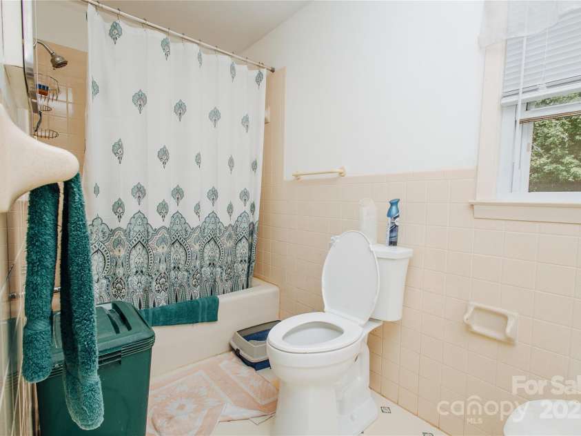 773 Peppers Creek Road, Marion, NC 28752.  MLS# CAR4260687, YatesRealty ID 16005. 