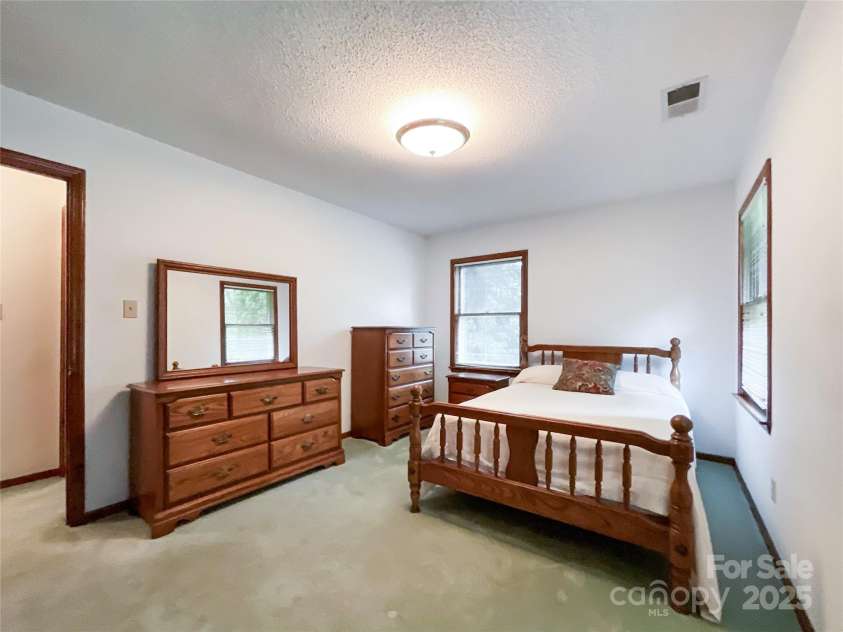 965 Hunting Avenue, Lincolnton, NC 28092.  MLS# CAR4263936, YatesRealty ID 16006. 