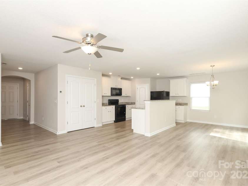 3349 Ellingford Road, Charlotte, NC 28214.  MLS# CAR4264891, YatesRealty ID 16008. 