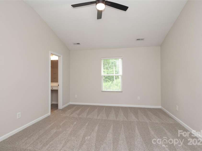 3349 Ellingford Road, Charlotte, NC 28214.  MLS# CAR4264891, YatesRealty ID 16008. 