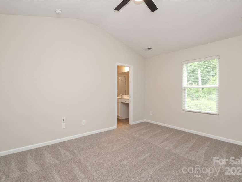 3349 Ellingford Road, Charlotte, NC 28214.  MLS# CAR4264891, YatesRealty ID 16008. 