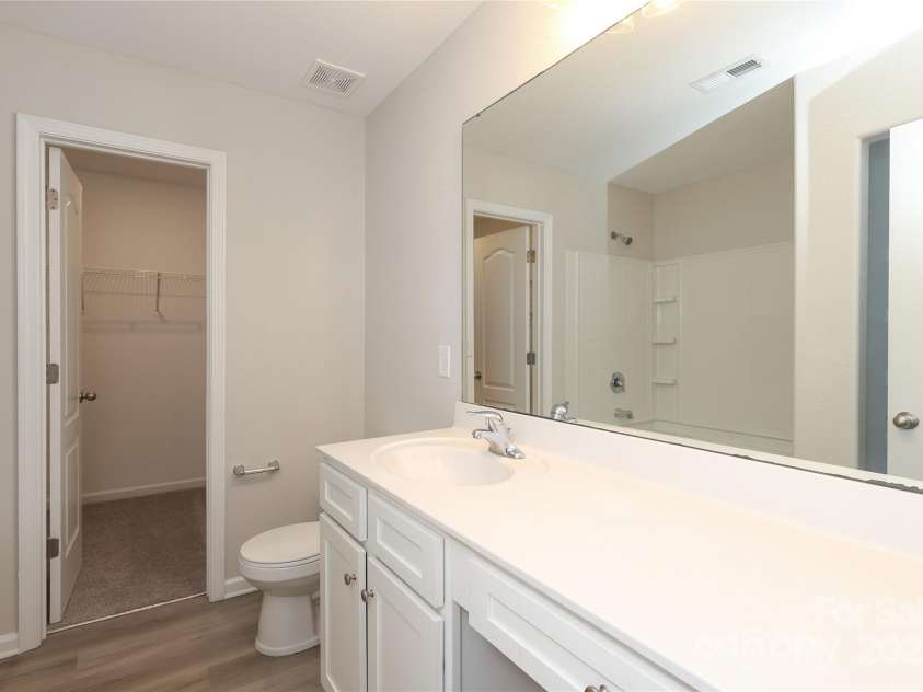 3349 Ellingford Road, Charlotte, NC 28214.  MLS# CAR4264891, YatesRealty ID 16008. 