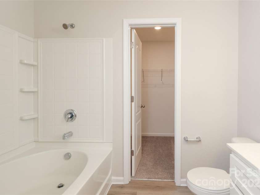 3349 Ellingford Road, Charlotte, NC 28214.  MLS# CAR4264891, YatesRealty ID 16008. 
