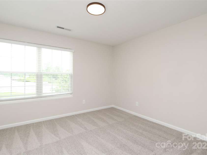 3349 Ellingford Road, Charlotte, NC 28214.  MLS# CAR4264891, YatesRealty ID 16008. 