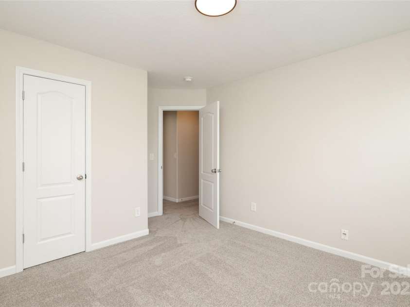 3349 Ellingford Road, Charlotte, NC 28214.  MLS# CAR4264891, YatesRealty ID 16008. 
