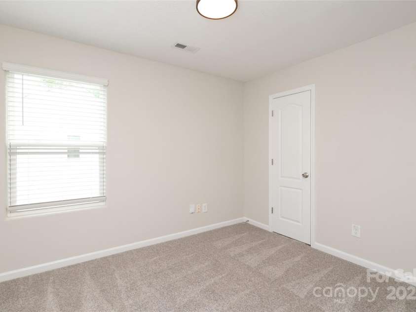 3349 Ellingford Road, Charlotte, NC 28214.  MLS# CAR4264891, YatesRealty ID 16008. 