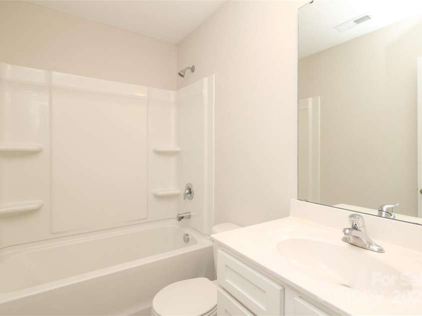 3349 Ellingford Road, Charlotte, NC 28214.  MLS# CAR4264891, YatesRealty ID 16008. 