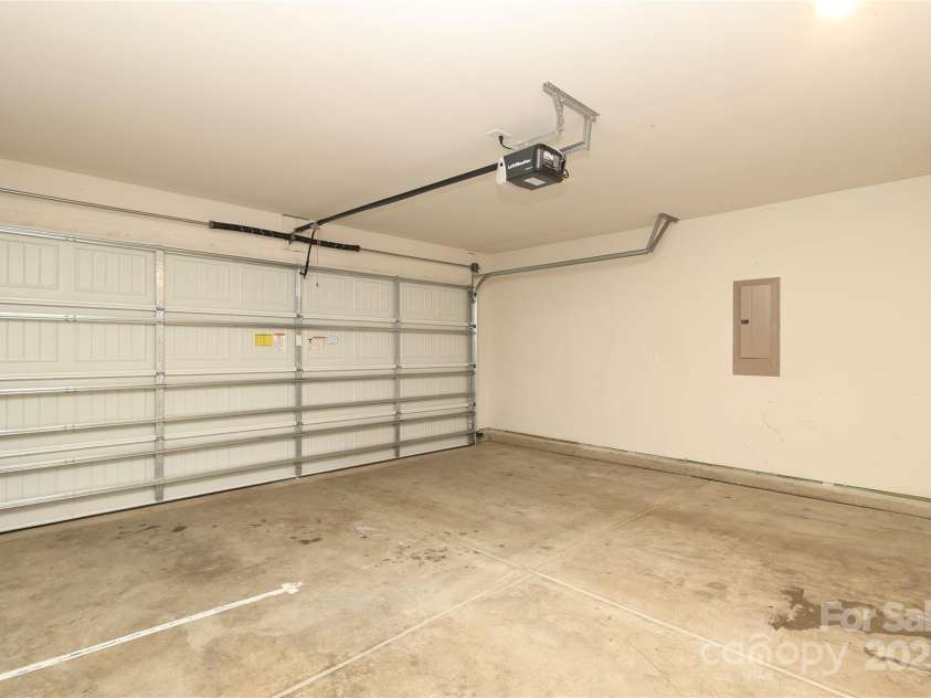 3349 Ellingford Road, Charlotte, NC 28214.  MLS# CAR4264891, YatesRealty ID 16008. 