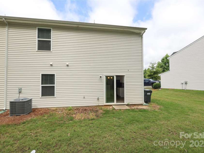 3349 Ellingford Road, Charlotte, NC 28214.  MLS# CAR4264891, YatesRealty ID 16008. 