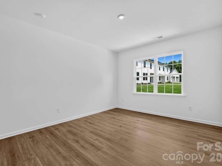 8140 McGarry Trail, Charlotte, NC 28214.  MLS# CAR4372168, YatesRealty ID 16009. 