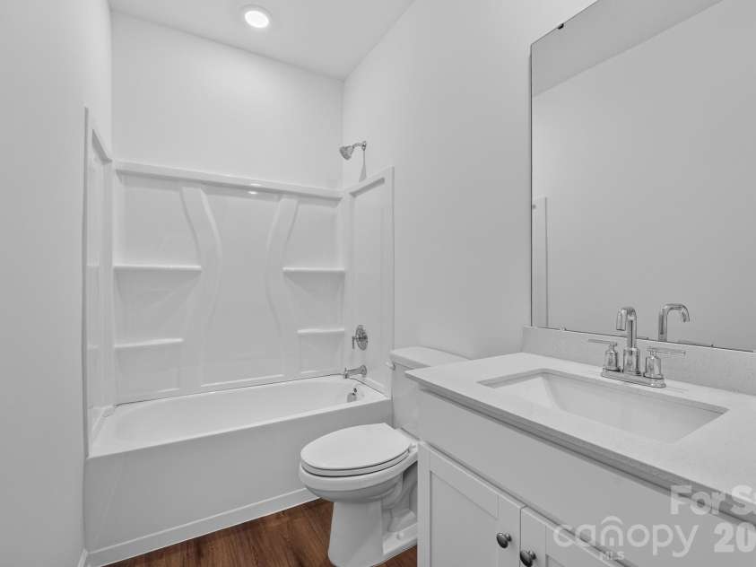 8140 McGarry Trail, Charlotte, NC 28214.  MLS# CAR4372168, YatesRealty ID 16009. 