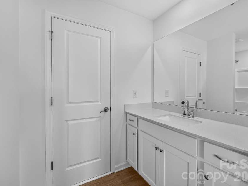 8140 McGarry Trail, Charlotte, NC 28214.  MLS# CAR4372168, YatesRealty ID 16009. 