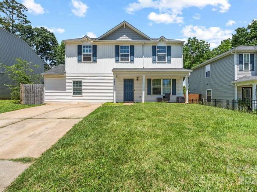 9612 Old Dowd Road, Charlotte, NC 28214.  MLS# CAR4264200, YatesRealty ID 16009. 