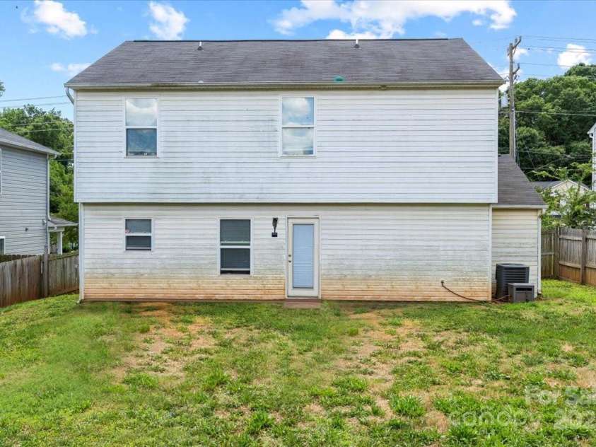 9612 Old Dowd Road, Charlotte, NC 28214.  MLS# CAR4264200, YatesRealty ID 16009. 