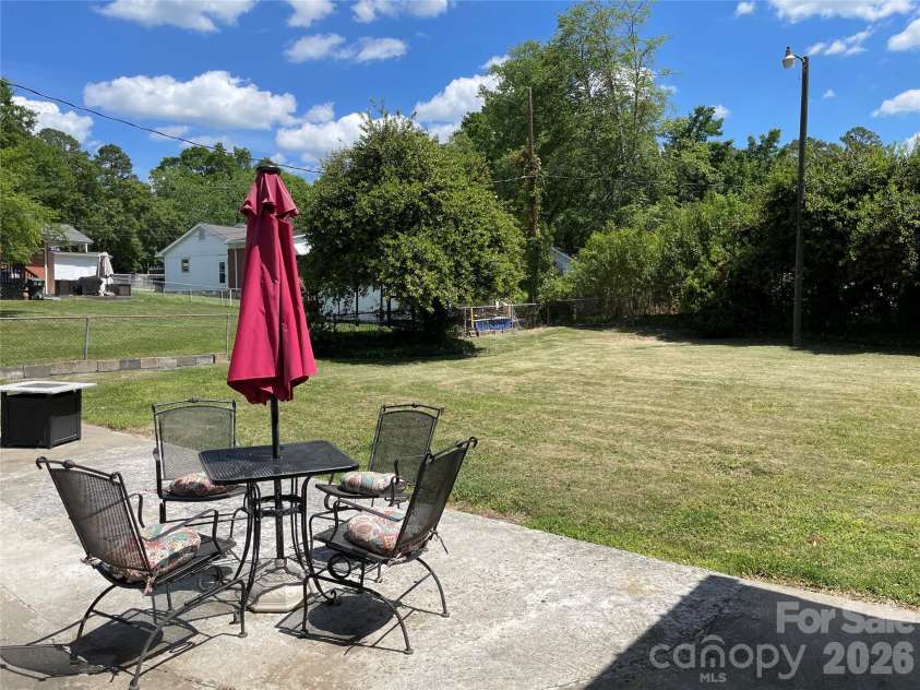1748 Old West Lane, Gastonia, NC 28052.  MLS# CAR4372111, YatesRealty ID 16010. 
