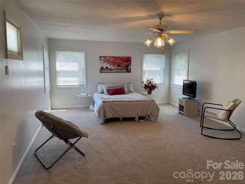 1748 Old West Lane, Gastonia, NC 28052.  MLS# CAR4372111, YatesRealty ID 16010. 