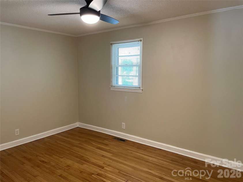 1748 Old West Lane, Gastonia, NC 28052.  MLS# CAR4372111, YatesRealty ID 16010. 