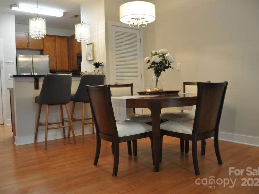 630 Calvert Street, Charlotte, NC 28208.  MLS# CAR4272106, YatesRealty ID 16010. 