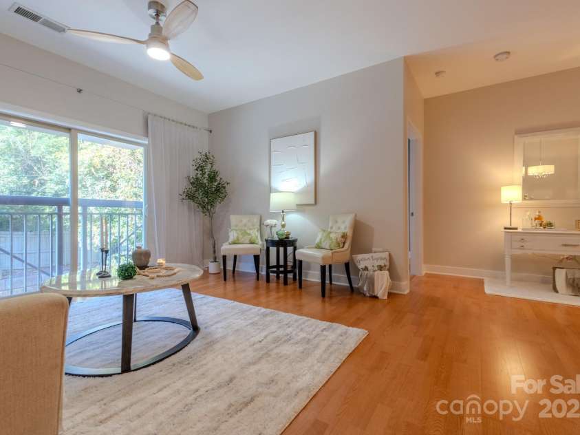 630 Calvert Street, Charlotte, NC 28208.  MLS# CAR4272106, YatesRealty ID 16010. 