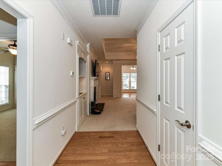 147 Wren Hill Drive, Mooresville, NC 28115.  MLS# CAR4265313, YatesRealty ID 16011. 