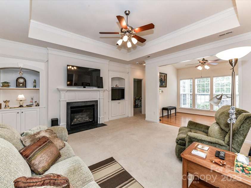 147 Wren Hill Drive, Mooresville, NC 28115.  MLS# CAR4265313, YatesRealty ID 16011. 