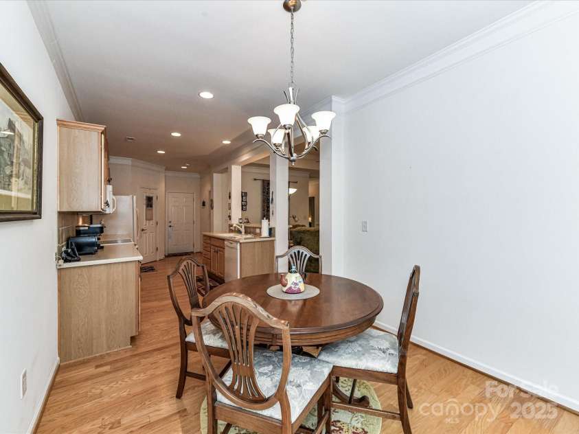 147 Wren Hill Drive, Mooresville, NC 28115.  MLS# CAR4265313, YatesRealty ID 16011. 