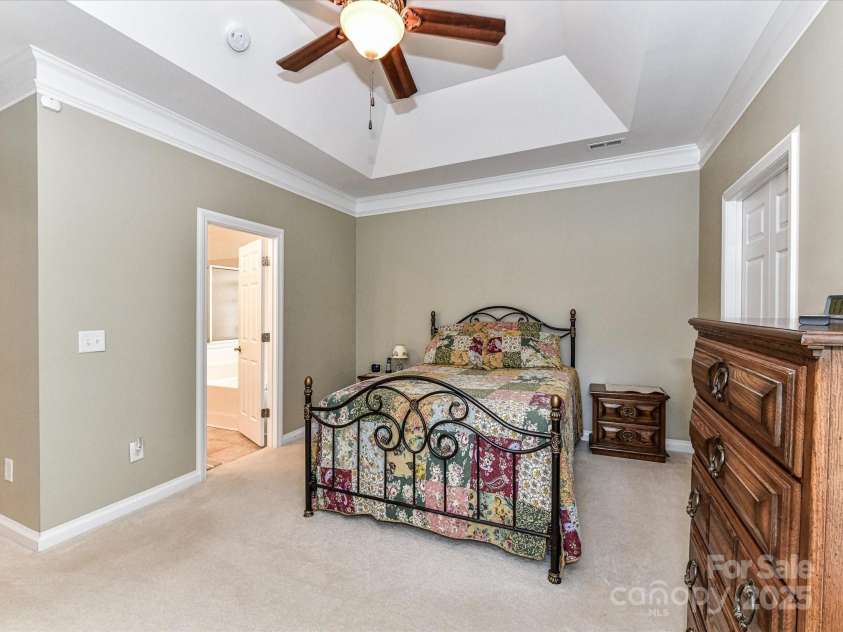 147 Wren Hill Drive, Mooresville, NC 28115.  MLS# CAR4265313, YatesRealty ID 16011. 