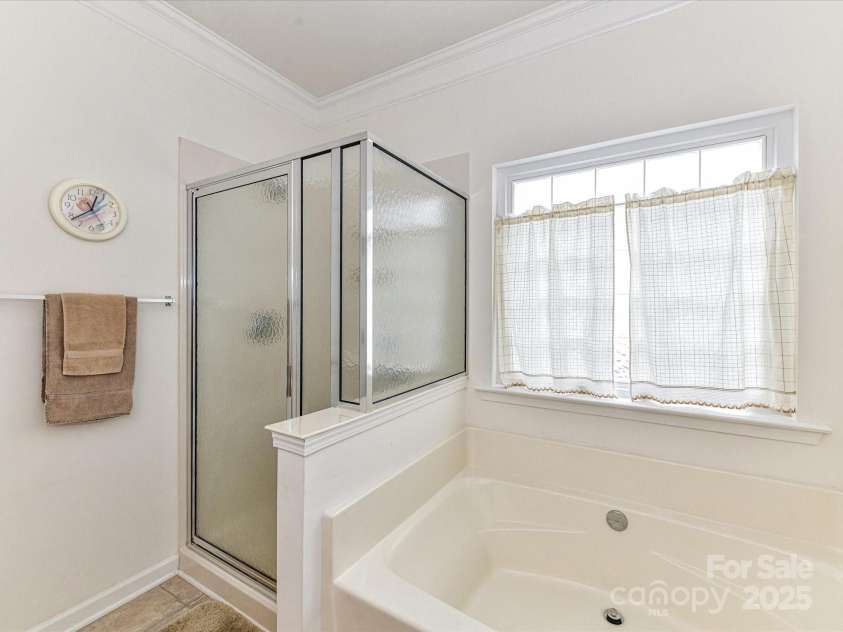 147 Wren Hill Drive, Mooresville, NC 28115.  MLS# CAR4265313, YatesRealty ID 16011. 