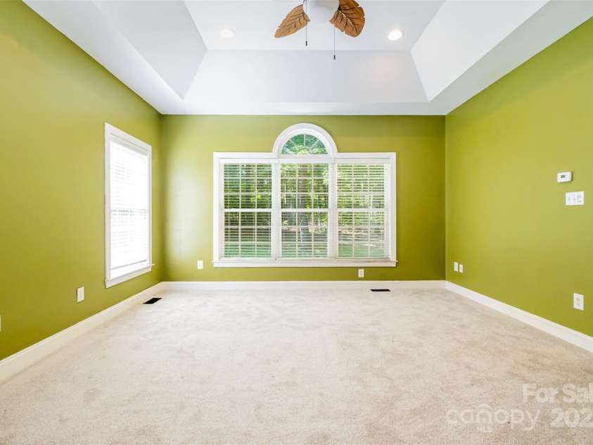 3917 Erskine Woods Drive, Bessemer City, NC 28016.  MLS# CAR4264362, YatesRealty ID 16012. 