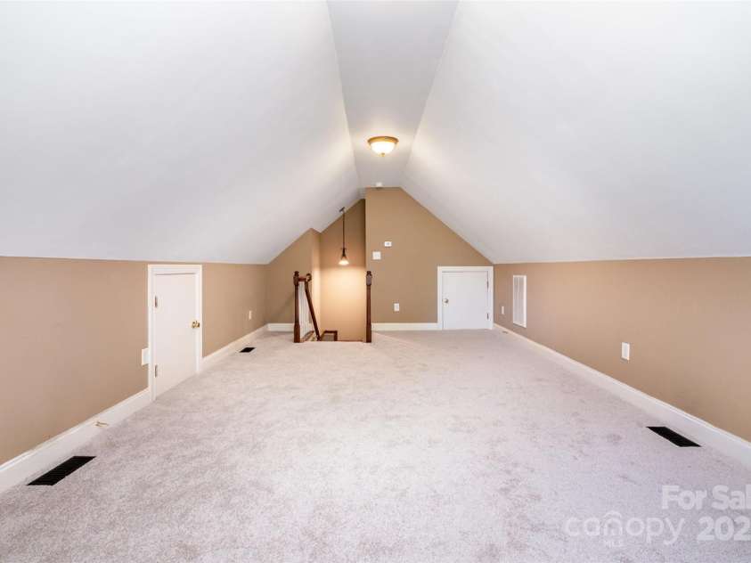 3917 Erskine Woods Drive, Bessemer City, NC 28016.  MLS# CAR4264362, YatesRealty ID 16012. Bonus/5th Bedroom