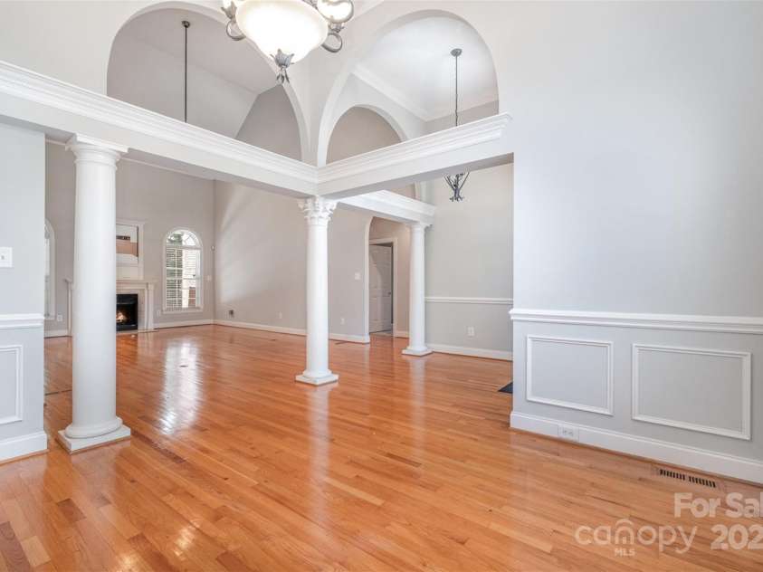 3917 Erskine Woods Drive, Bessemer City, NC 28016.  MLS# CAR4264362, YatesRealty ID 16012. Dining Room