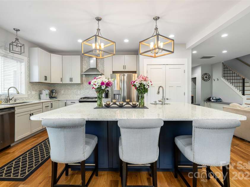 307 Hazel Mill Road, Asheville, NC 28806.  MLS# CAR4264320, YatesRealty ID 16013. 