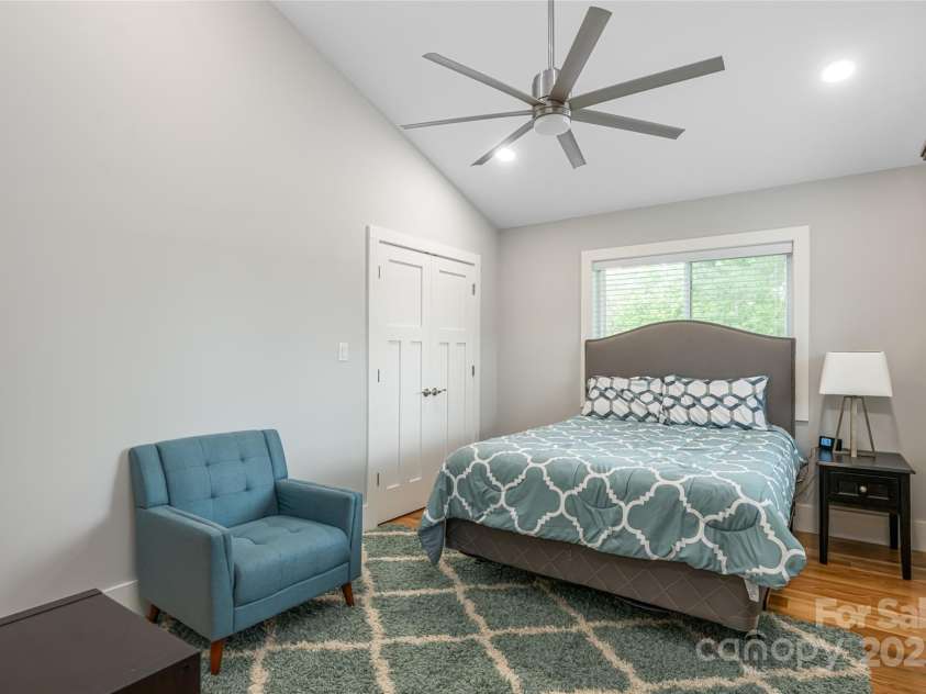 307 Hazel Mill Road, Asheville, NC 28806.  MLS# CAR4264320, YatesRealty ID 16013. 