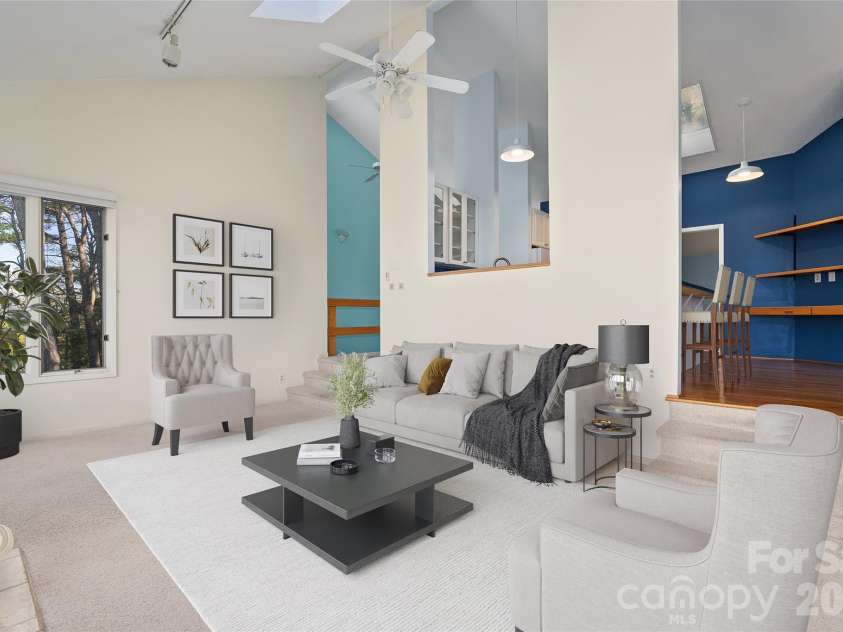 110 Crestwood Road, Asheville, NC 28804.  MLS# CAR4372619, YatesRealty ID 16015. Virtually Staged