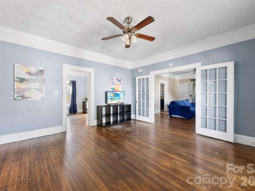 604 Pearl Avenue, Kannapolis, NC 28083.  MLS# CAR4374176, YatesRealty ID 16018. Dining Room