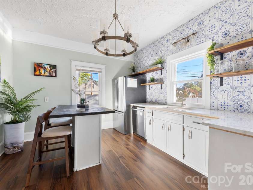 604 Pearl Avenue, Kannapolis, NC 28083.  MLS# CAR4374176, YatesRealty ID 16018. Kitchen