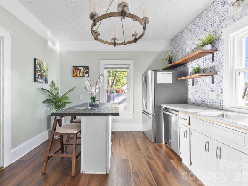 604 Pearl Avenue, Kannapolis, NC 28083.  MLS# CAR4374176, YatesRealty ID 16018. Kitchen
