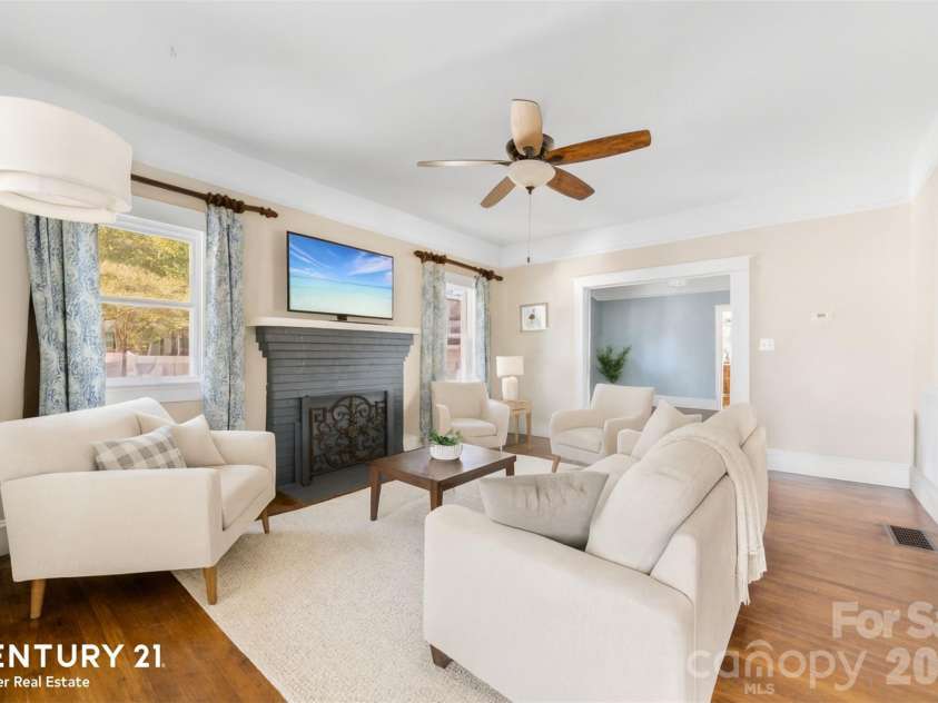 604 Pearl Avenue, Kannapolis, NC 28083.  MLS# CAR4374176, YatesRealty ID 16018. Living Room - Virtually Staged