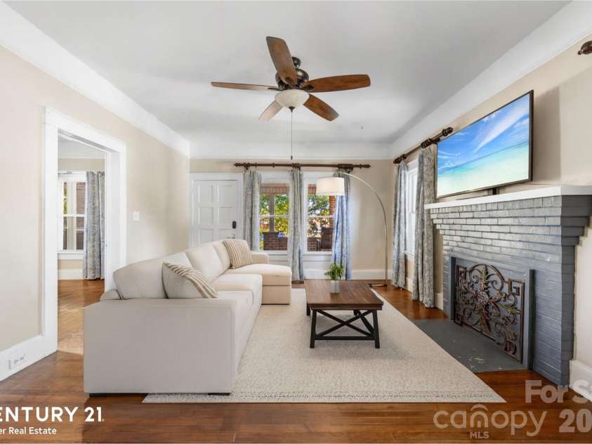 604 Pearl Avenue, Kannapolis, NC 28083.  MLS# CAR4374176, YatesRealty ID 16018. Living Room - Virtually Staged