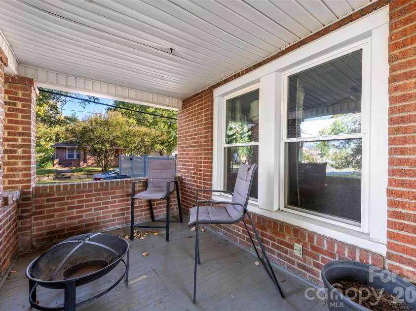 604 Pearl Avenue, Kannapolis, NC 28083.  MLS# CAR4374176, YatesRealty ID 16018. Porch