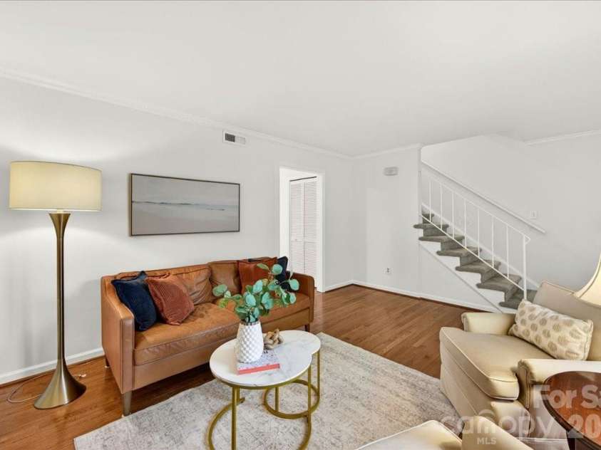 2229 Rexford Road, Charlotte, NC 28211.  MLS# CAR4390305, YatesRealty ID 1602. 