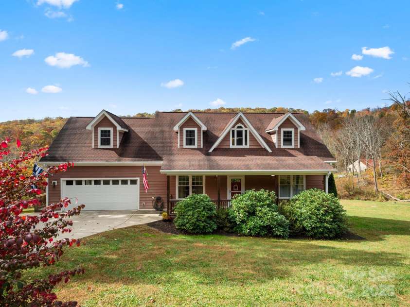 39 Sunnie Rae Lane, Candler, NC 28715.  MLS# CAR4211201, YatesRealty ID 1602. 