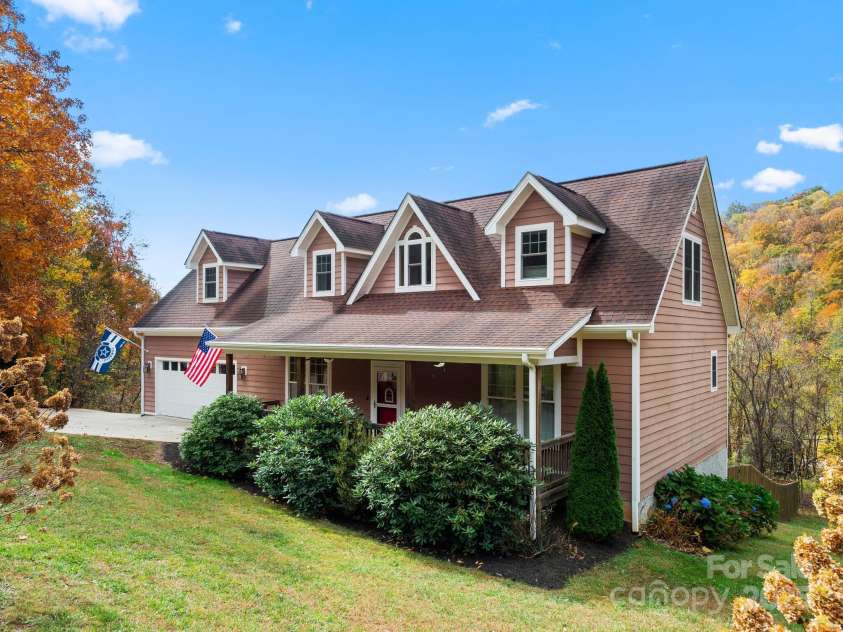39 Sunnie Rae Lane, Candler, NC 28715.  MLS# CAR4211201, YatesRealty ID 1602. 