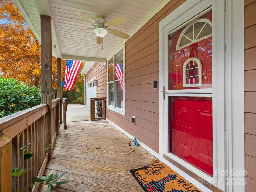 39 Sunnie Rae Lane, Candler, NC 28715.  MLS# CAR4211201, YatesRealty ID 1602. Front Porch