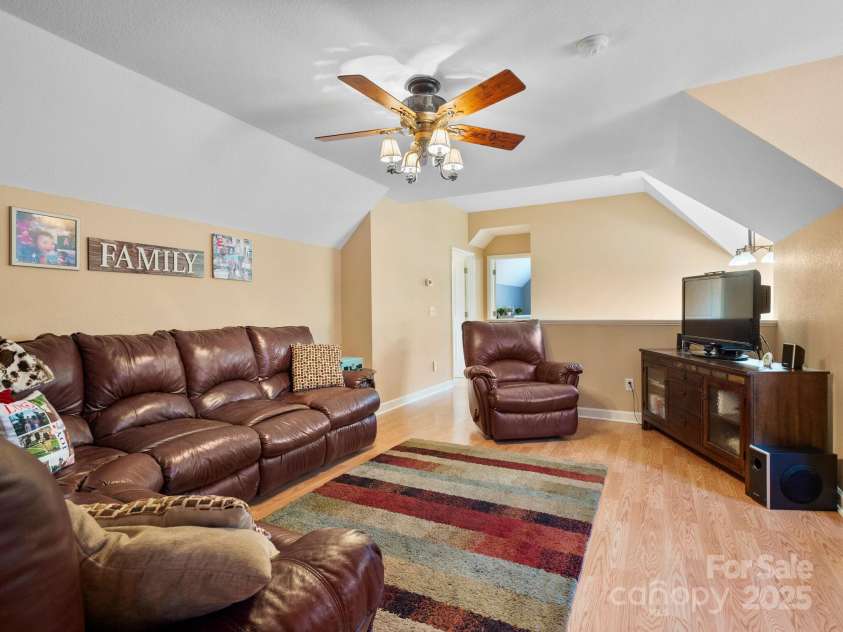 39 Sunnie Rae Lane, Candler, NC 28715.  MLS# CAR4211201, YatesRealty ID 1602. Rec. Room upper level