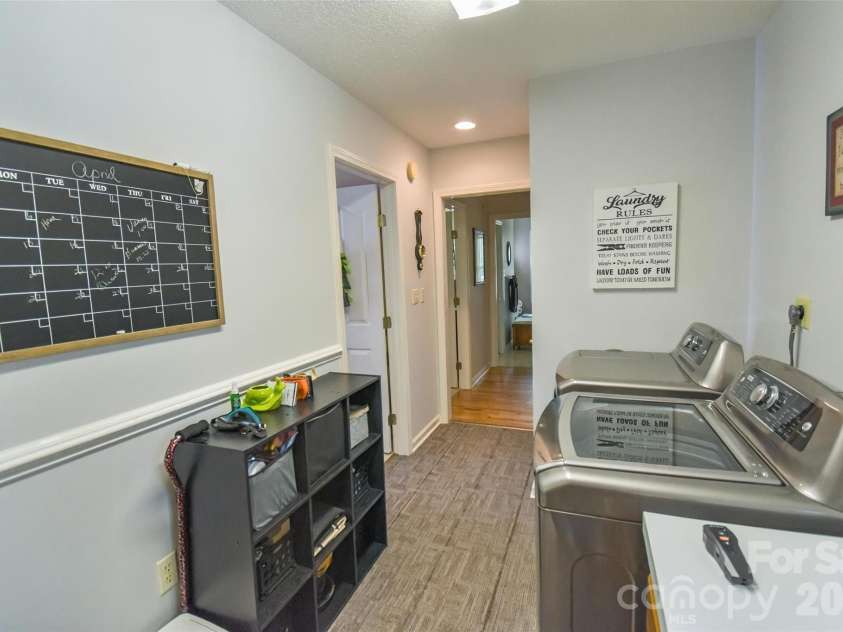 548 Thunder Road, Brevard, NC 28712.  MLS# CAR4374420, YatesRealty ID 16020. 