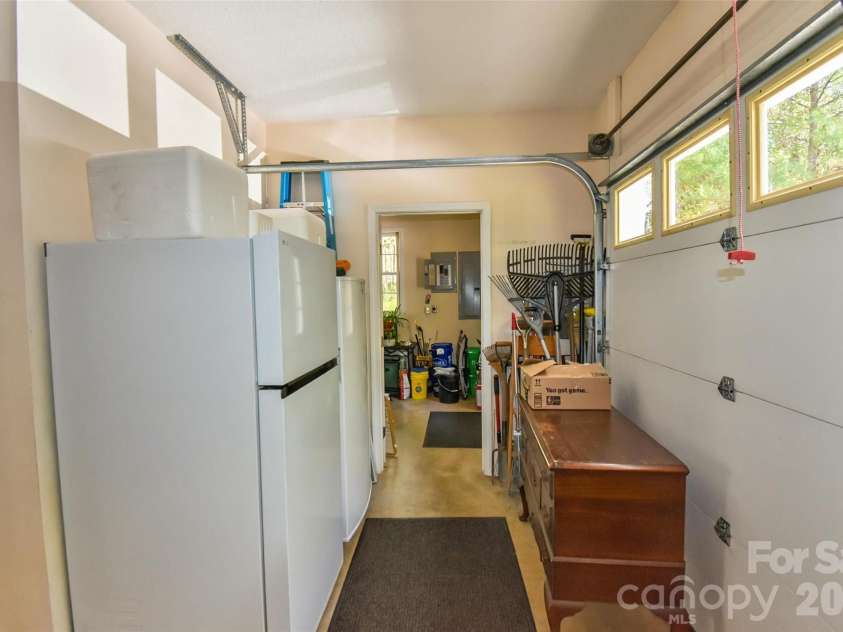 548 Thunder Road, Brevard, NC 28712.  MLS# CAR4374420, YatesRealty ID 16020. 