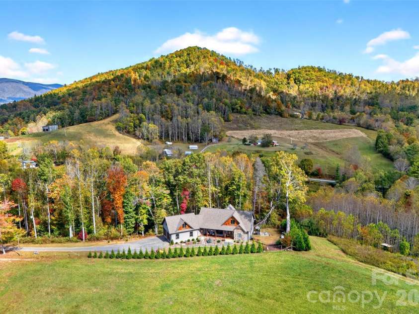 515 Marble Mine Road, Bakersville, NC 28705.  MLS# CAR4374964, YatesRealty ID 16023. 