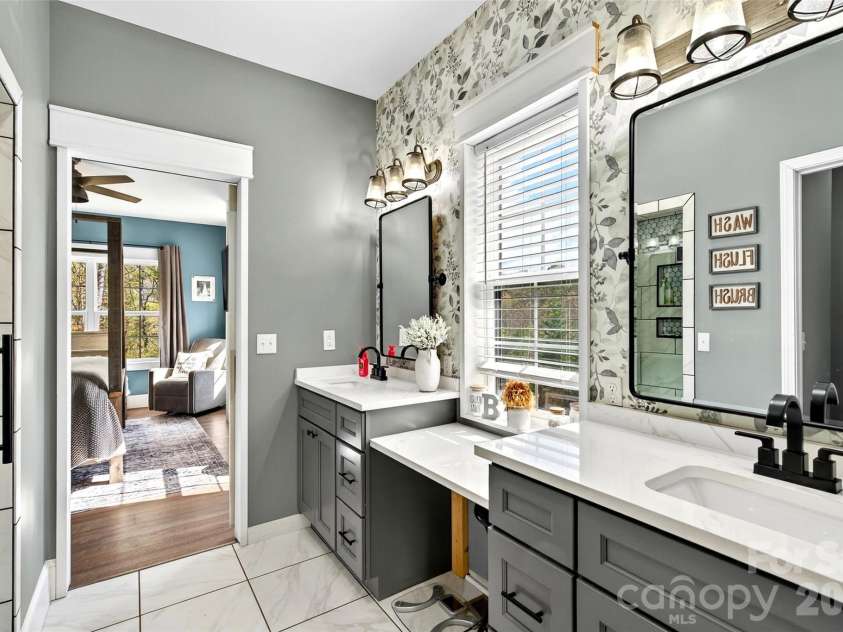 515 Marble Mine Road, Bakersville, NC 28705.  MLS# CAR4374964, YatesRealty ID 16023. 